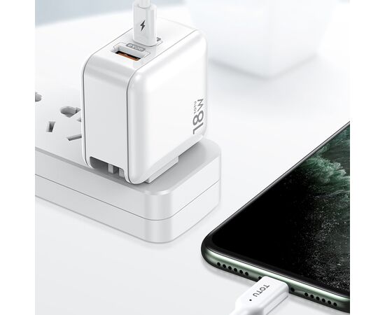  Сетевое зарядное устройство TOTU HTY-0902000 1xUSB + 1xUSB-C, 0.8A, 18W, белый 