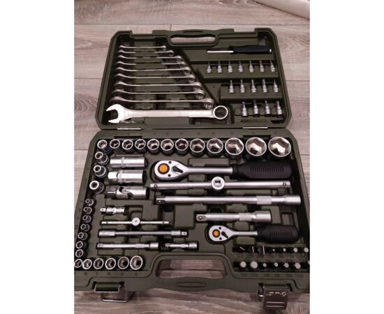  Набор инструмента Дело Техники 620782 1/2, 1/4 82 предмета 